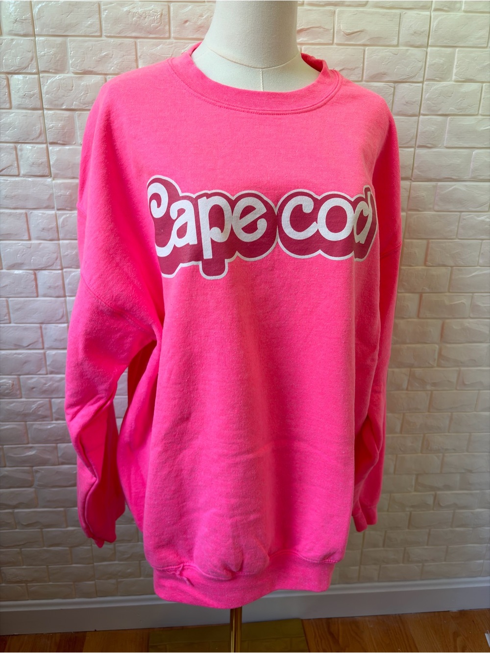Gildan Pink 'Cape Cod' Crewneck Sweatshirt